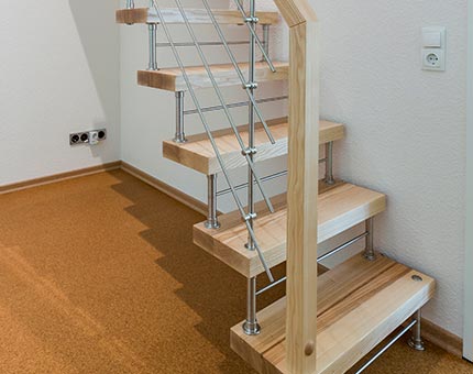 Freitragende Treppen | Carstens Tischlerei, Hude