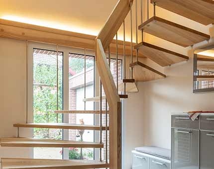 Handlauftragende Treppen | Carstens Tischlerei, Hude