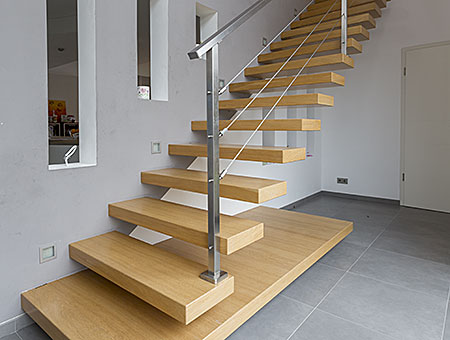 Kragarmtreppe, Carstens Tischlerei, Hude