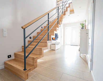 Freitragende Treppen | Carstens Tischlerei, Hude